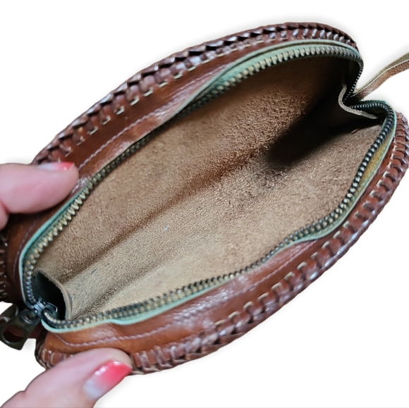 Vintage 1970s Tooled Leather Horse Clutch Bag - Picture 5 of 10